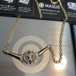 10k necklace.